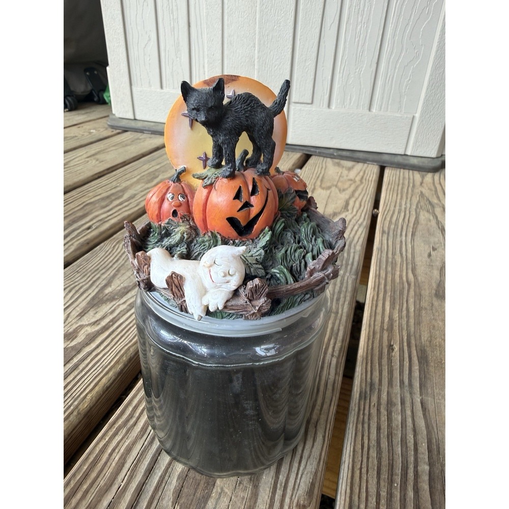 Vintage Candle Lite 20 Ounce Licorice Halloween Candle W Topper 95% Full